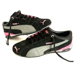 Like New Puma Suede Black Pink Sneakers Sz.8.5